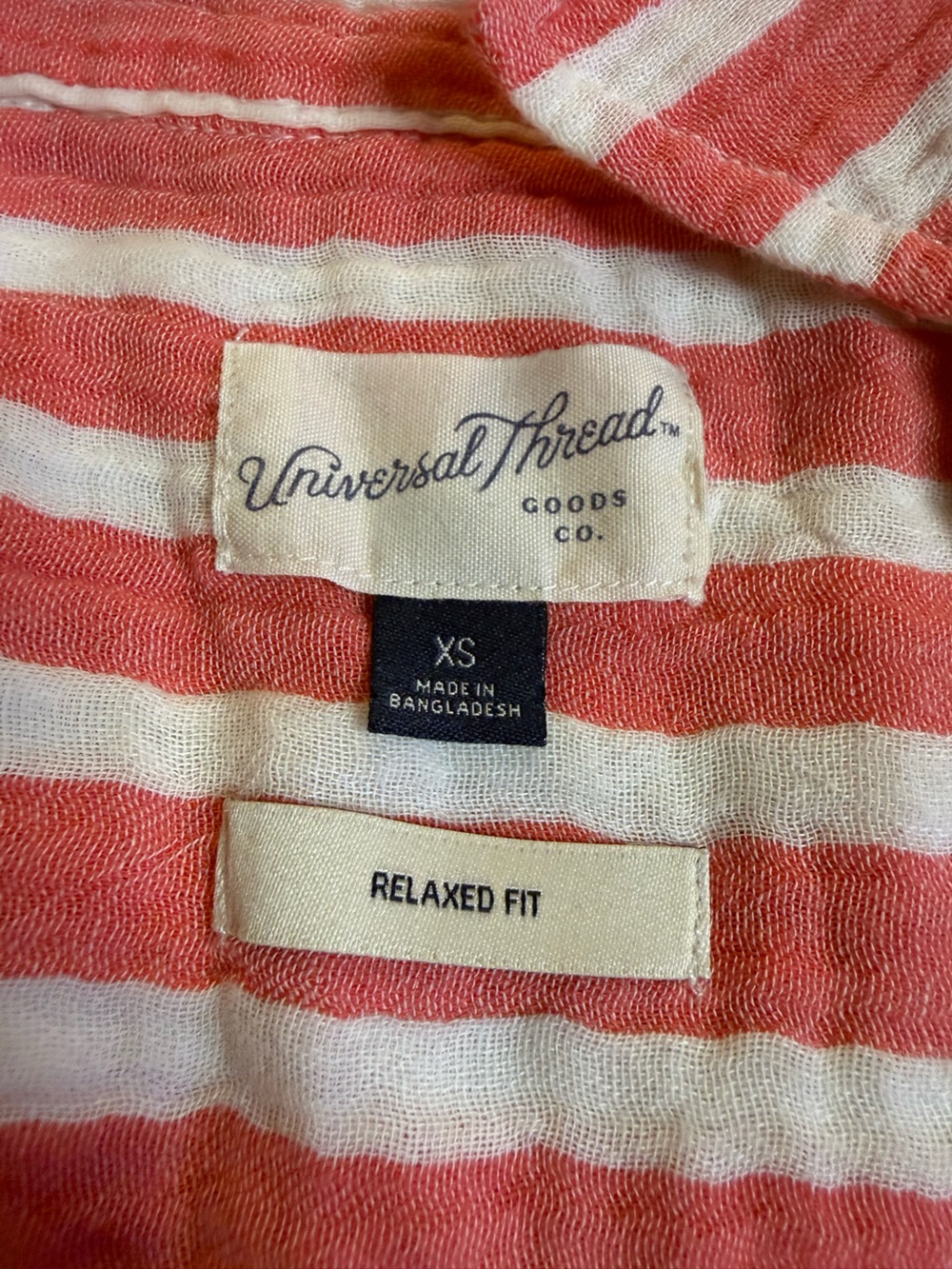 Universal Threads button up - Picture 2 of 2